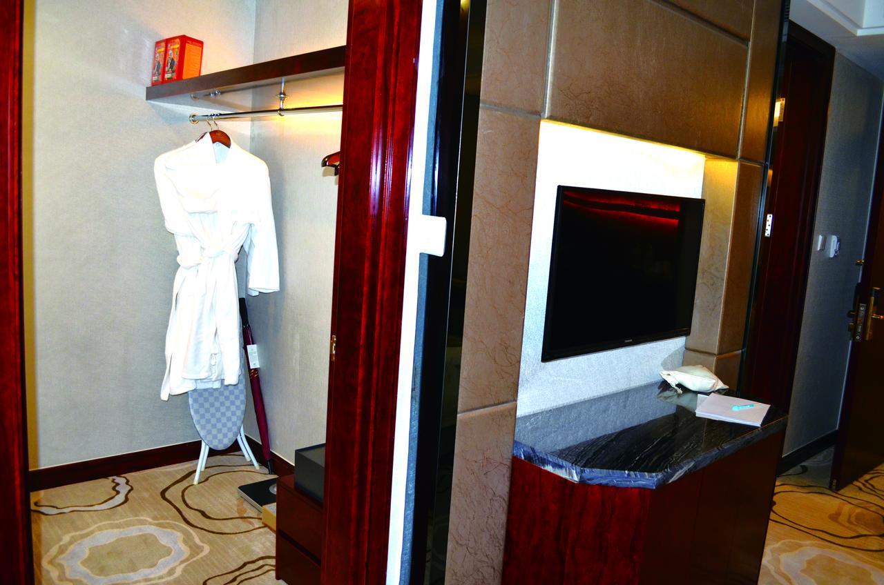 Manhatton Hotel 珠海 エクステリア 写真
